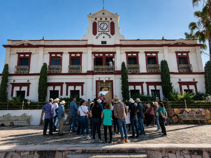 Vecinos de Cajón Verde y El Tazajal toman el Ayuntamiento de Rosario